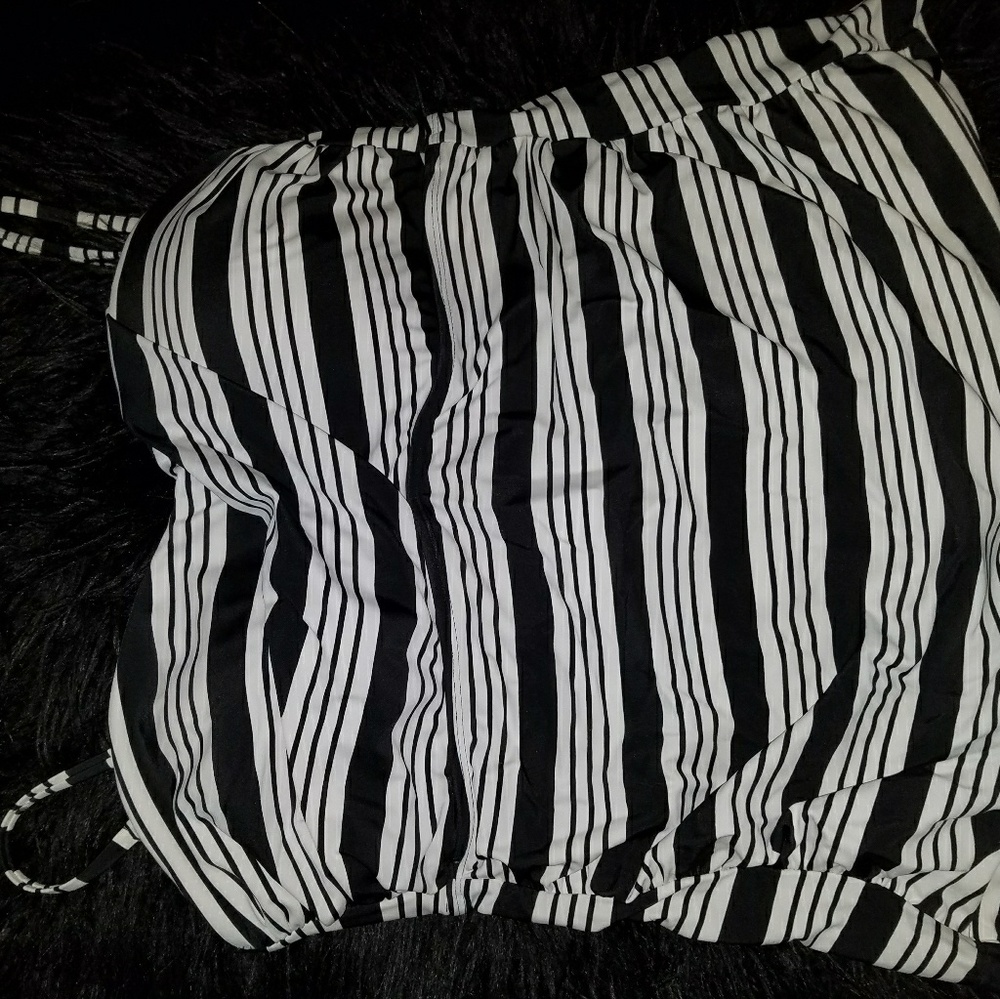 Baithing suit top
